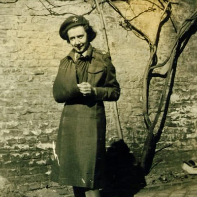 Agnes De Groote